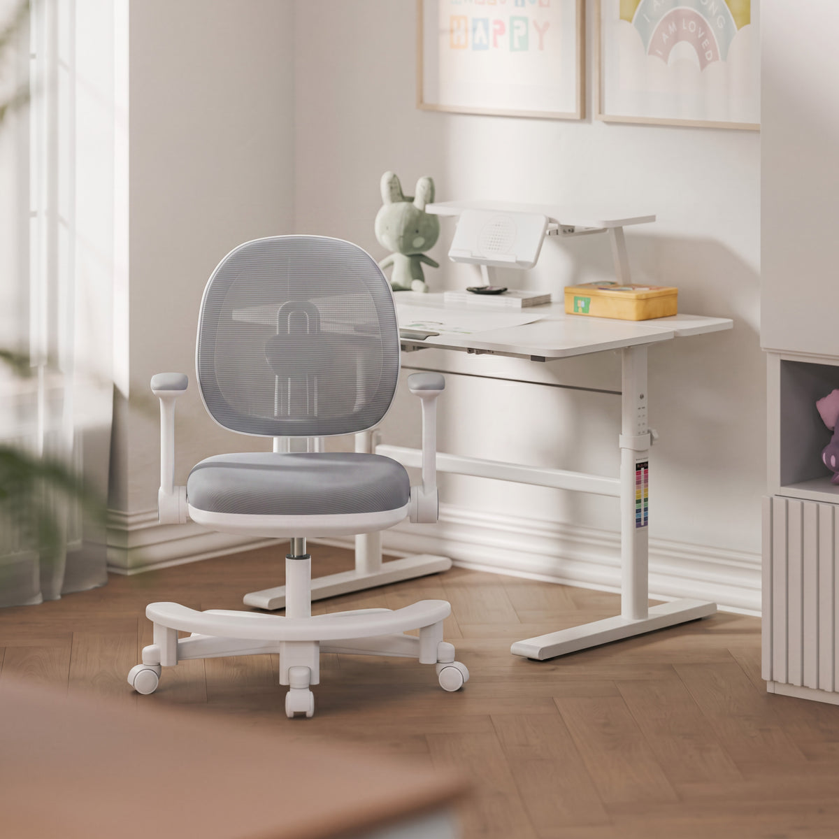 Ergonomiczny fotel do biurka dla dziecka Mark Adler Junior 3.6 Grey